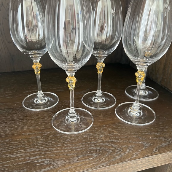Mikasa Dining Chablis By Mikasa White Wine Glasses With Gold Grapes